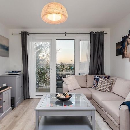 Classy Cricklewood Home 런던 외부 사진