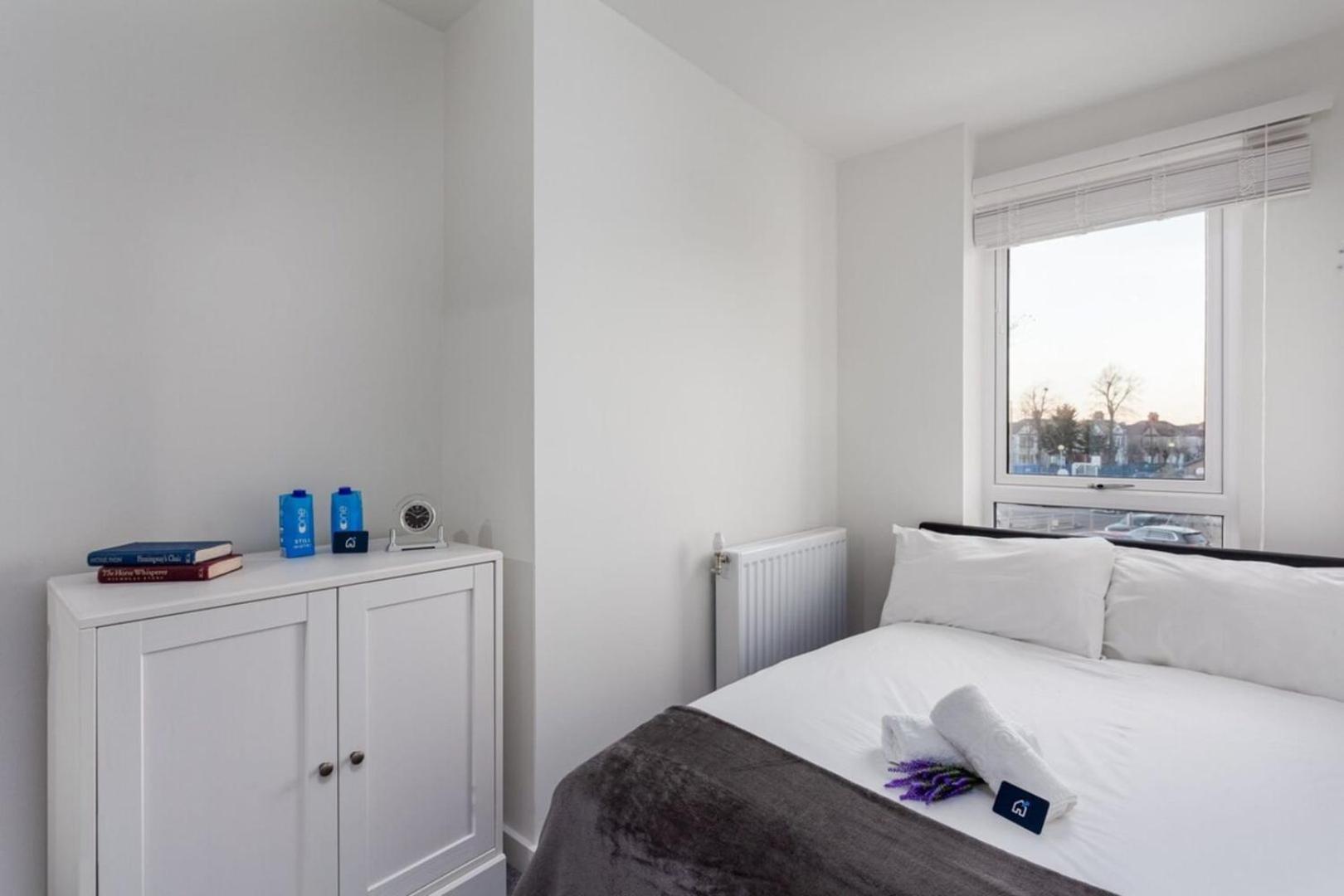 Classy Cricklewood Home 런던 외부 사진