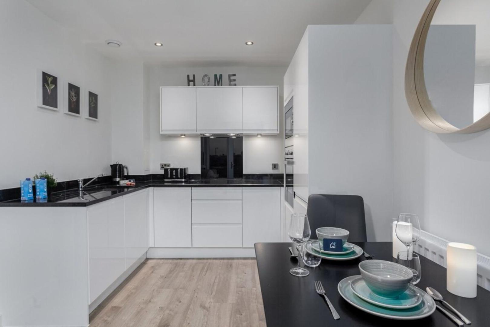 Classy Cricklewood Home 런던 외부 사진