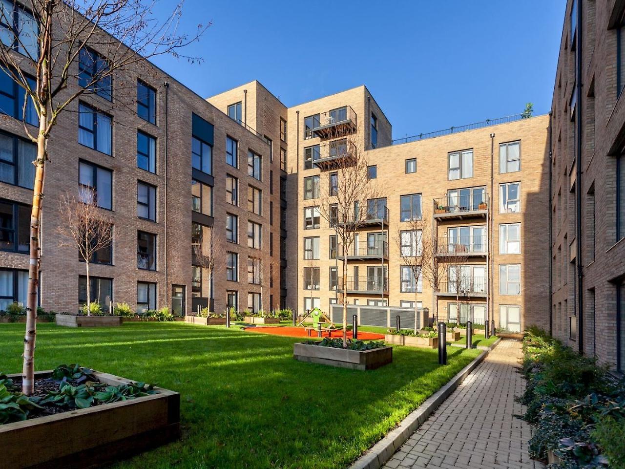 Classy Cricklewood Home 런던 외부 사진
